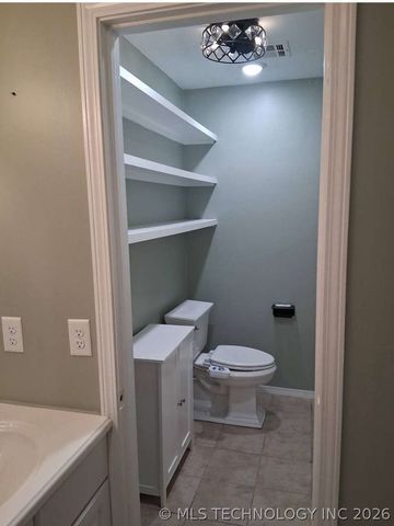 17039 S 161st East Avenue, Bixby, OK 74008