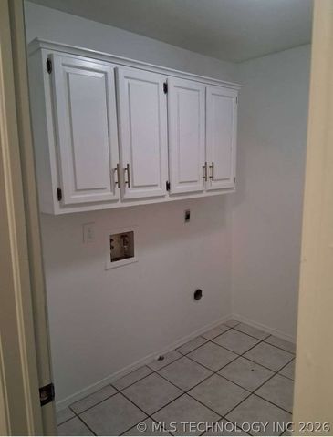 17039 S 161st East Avenue, Bixby, OK 74008