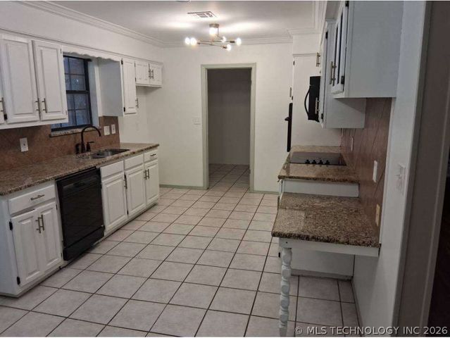 17039 S 161st East Avenue, Bixby, OK 74008