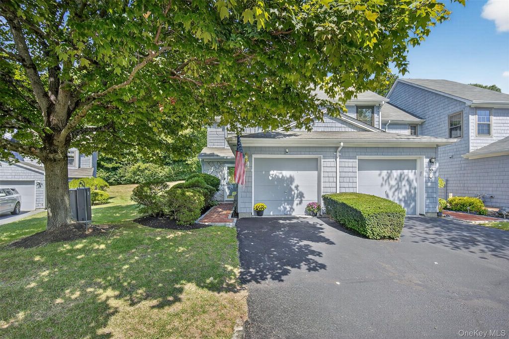 97 Jonathan Drive, Mahopac, NY 10541
