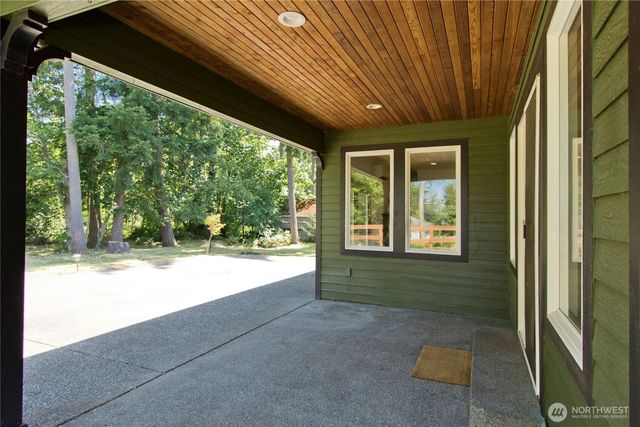 24608 SE 387th Street, Enumclaw, WA 98022