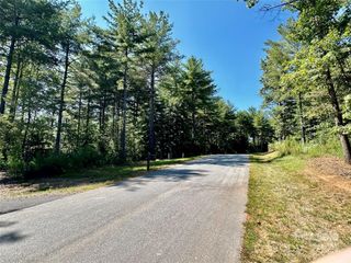 60 Kingfisher Trace 107, Nebo, NC 28761