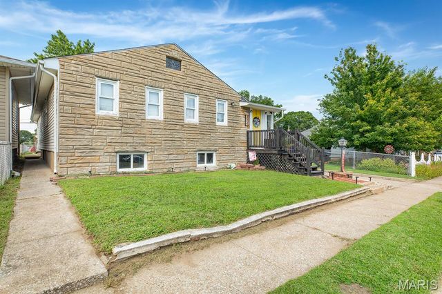 324 Rohm Place, Roxana, IL 62084
