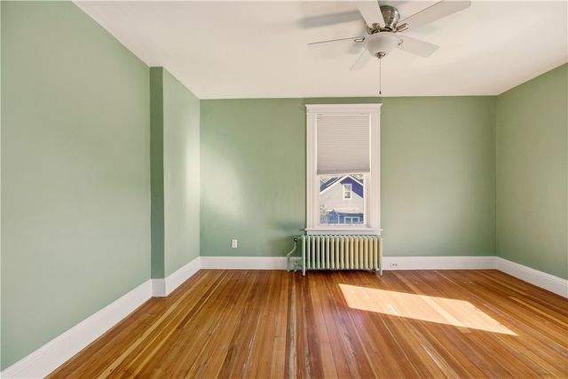 7 Warner Place, Newport, RI 02840