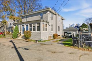 7 Warner Place, Newport, RI 02840