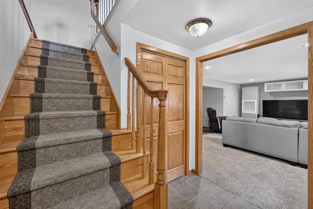 1221 Debra Lane, Madison, WI 53704