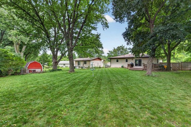 1221 Debra Lane, Madison, WI 53704