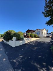 637 Iowa, Fallbrook, CA 92028