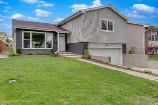 959 S Fern Avenue, Elmhurst, IL 60126