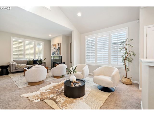 2541 Nw MARSDEN Pl, Portland, OR 97229