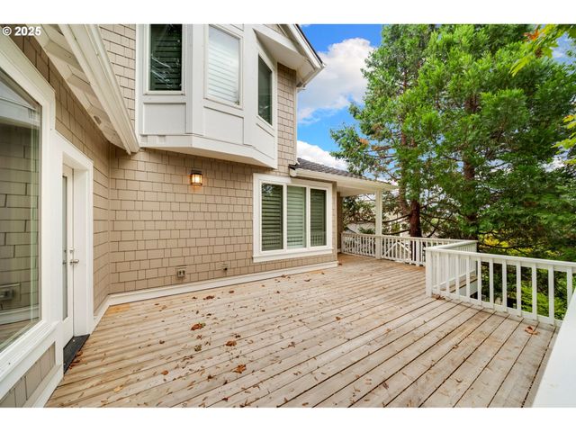 2541 Nw MARSDEN Pl, Portland, OR 97229