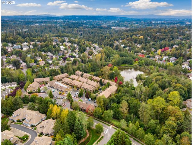 2541 Nw MARSDEN Pl, Portland, OR 97229