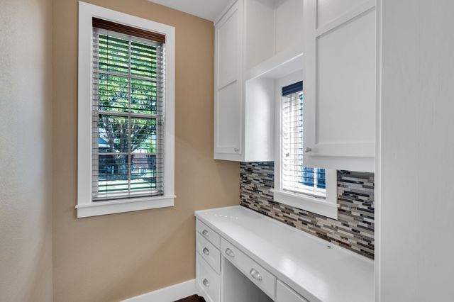 401 George Hopper Road, Midlothian, TX 76065