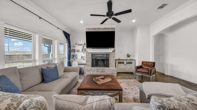 6409 Leppee Way, Fort Worth, TX 76126