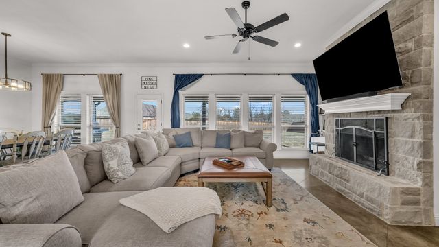 6409 Leppee Way, Fort Worth, TX 76126