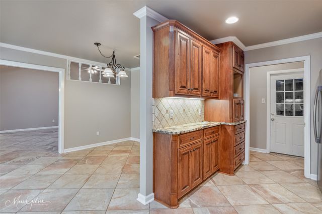 304 Walnut Circle, Bossier City, LA 71111