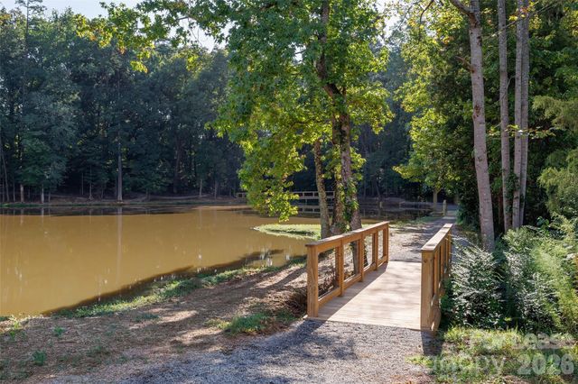 6013 Dutton Drive, Charlotte, NC 28202