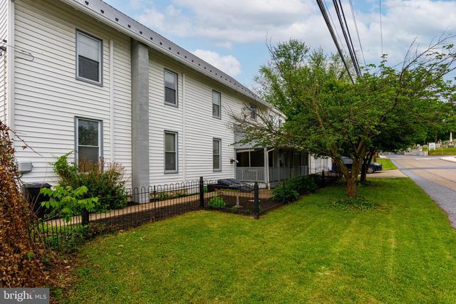 41 S 3RD STREET, Halifax, PA 17032