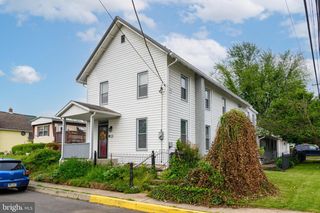 41 S 3RD STREET, Halifax, PA 17032