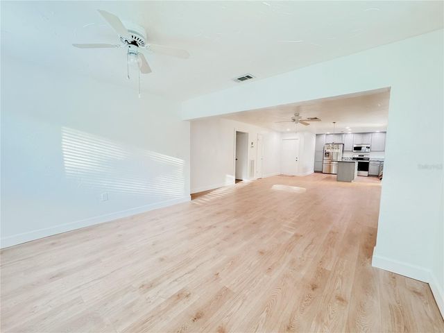 914 W FAITH CIRCLE, Bradenton, FL 34212