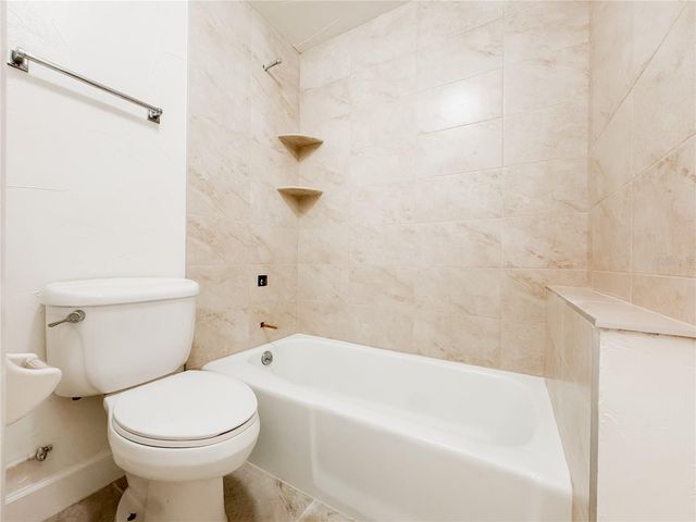 914 W FAITH CIRCLE, Bradenton, FL 34212