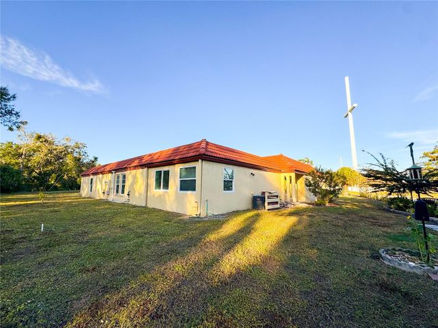 914 W FAITH CIRCLE, Bradenton, FL 34212