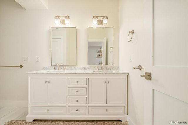 3050 S Bellaire Street, Denver, CO 80222