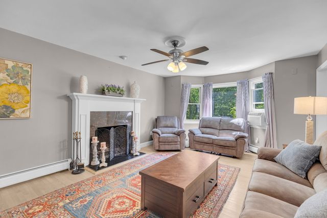 184 Sugar Street, Newtown, CT 06470