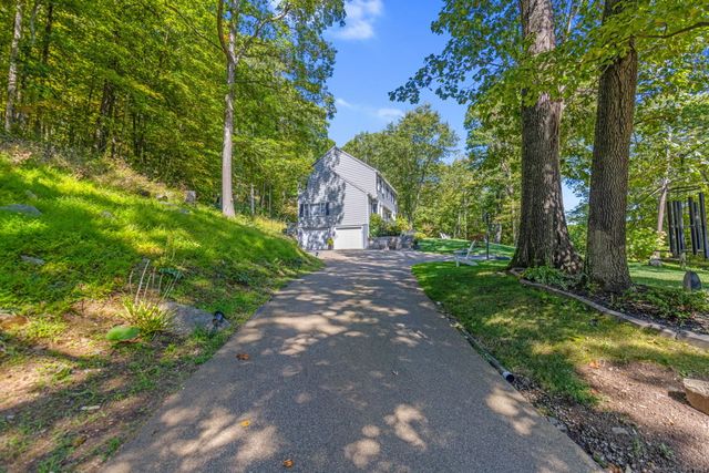 184 Sugar Street, Newtown, CT 06470
