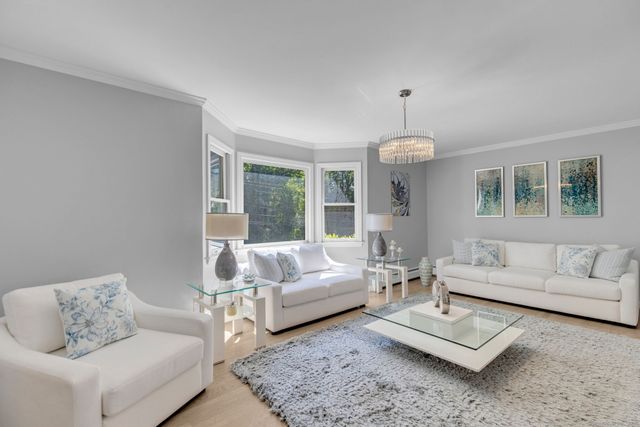 184 Sugar Street, Newtown, CT 06470