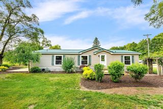6626 Dennison Road, Plainwell, MI 49080
