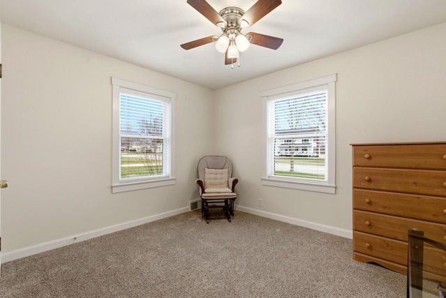 28 N Spencer STREET, Elkhorn, WI 53121