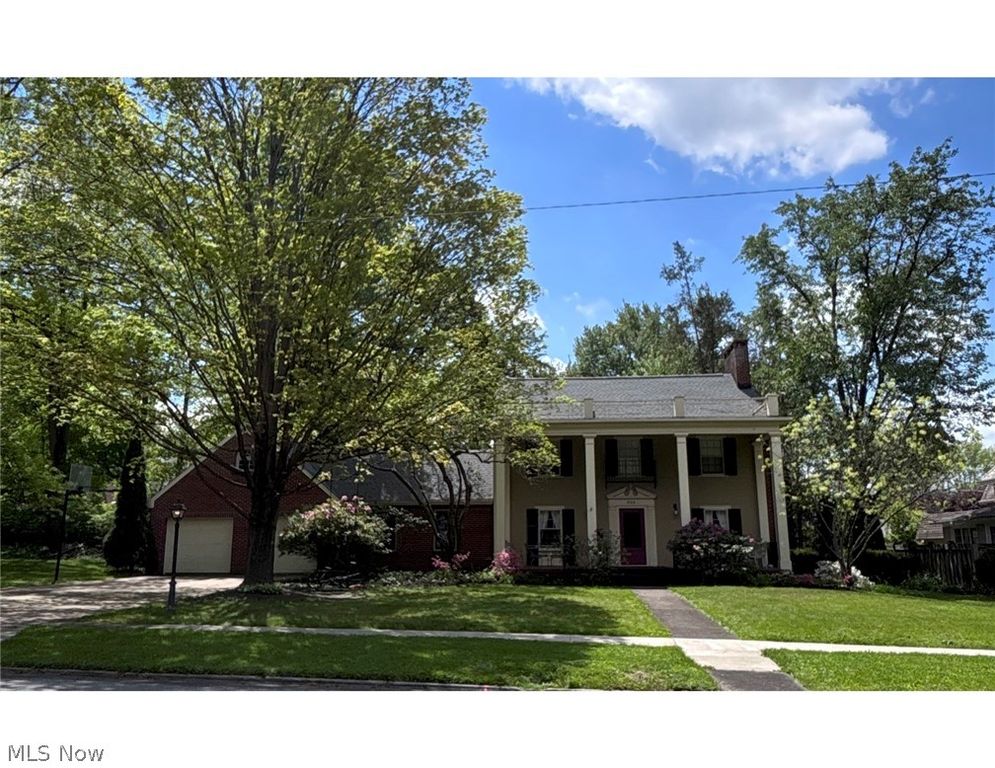 622 Overlook Drive, Alliance, OH 44601