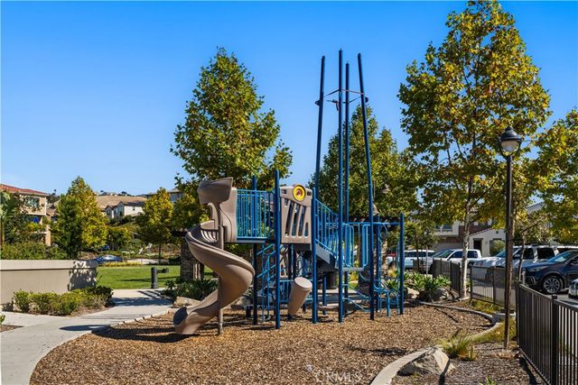 207 Winterbrook, Lake Forest, CA 92610