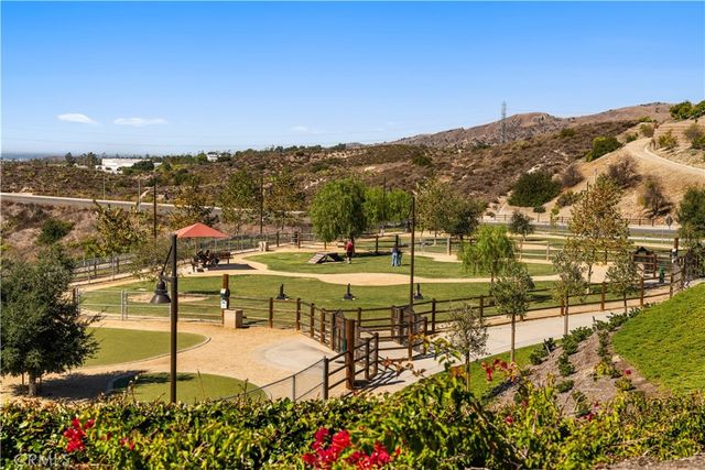 207 Winterbrook, Lake Forest, CA 92610