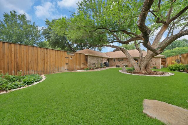 1600 Delaford Drive, Carrollton, TX 75007