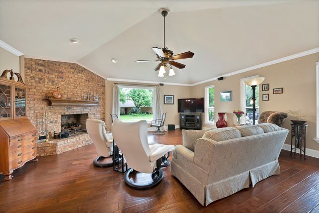 1600 Delaford Drive, Carrollton, TX 75007
