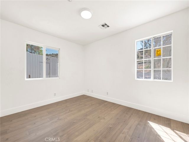 33320 Kingbird Way, Acton, CA 93510