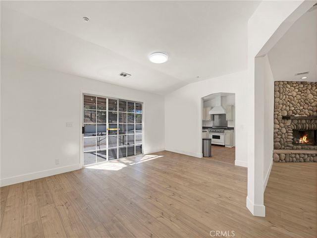33320 Kingbird Way, Acton, CA 93510