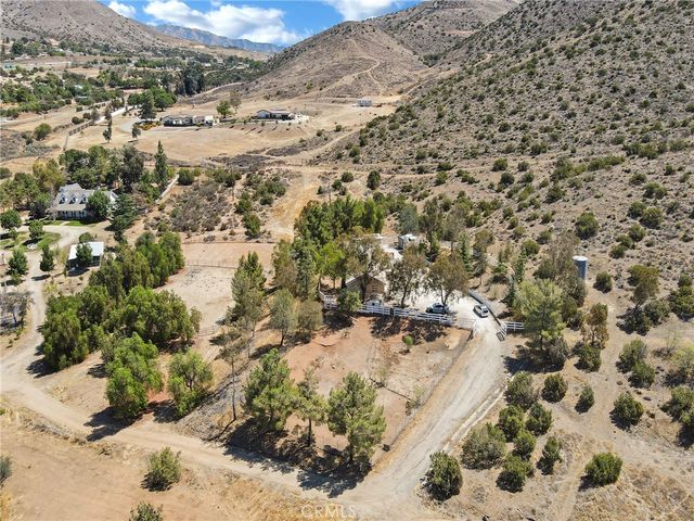 33320 Kingbird Way, Acton, CA 93510