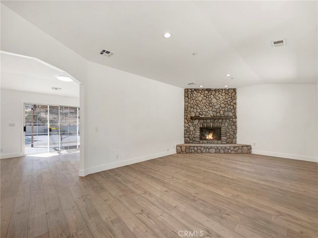 33320 Kingbird Way, Acton, CA 93510