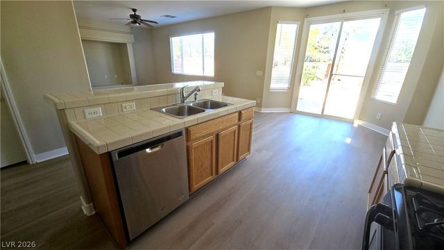 6940 Caspian Tern Street, North Las Vegas, NV 89084