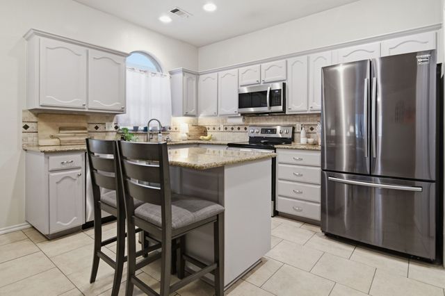 5913 Ozark Drive, Fort Worth, TX 76131