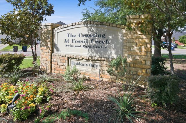 5913 Ozark Drive, Fort Worth, TX 76131