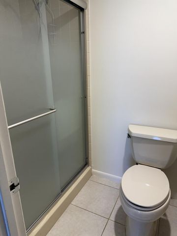 3710 Whitehall Drive 401, West Palm Beach, FL 33401