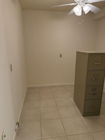 3710 Whitehall Drive 401, West Palm Beach, FL 33401