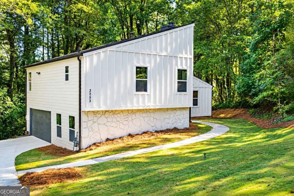 3253 Cedar Bluff Drive NE, Marietta, GA 30062 — photo 3