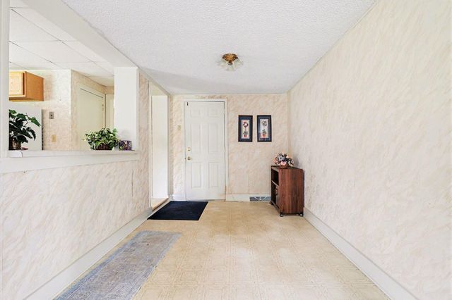4922 W Paradise Road, Battle Creek, MI 49015