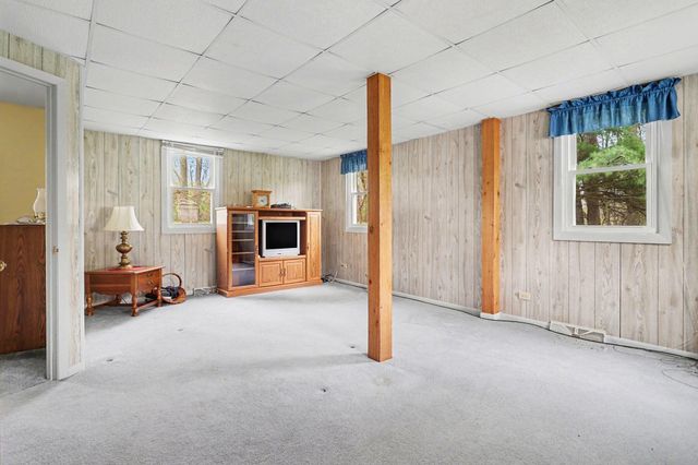 4922 W Paradise Road, Battle Creek, MI 49015