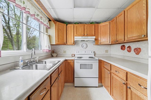 4922 W Paradise Road, Battle Creek, MI 49015